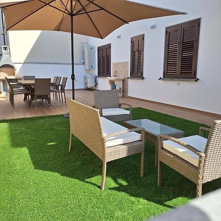 Dd House Family Holiday Apartment เชชินา ภายนอก รูปภาพ