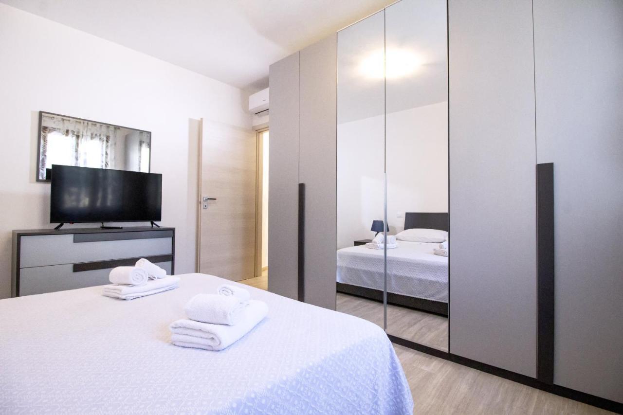 Dd House Family Holiday Apartment เชชินา ภายนอก รูปภาพ