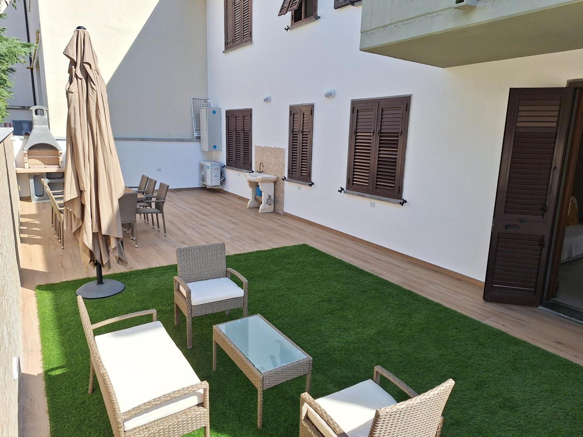 Dd House Family Holiday Apartment เชชินา ภายนอก รูปภาพ